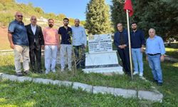 MHP Adapazarı'ndan şehit mezarına ziyaret