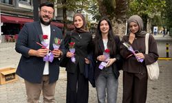 CHP Hendek’ten kadın öğrencilere dayanışma ziyareti