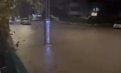 Kocaeli'de sağanak etkisini sürdürüyor: Cadde ve sokaklar göle döndü