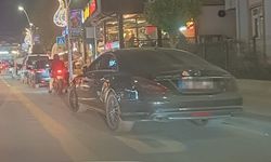 Lüks otomobili durağa park etti!