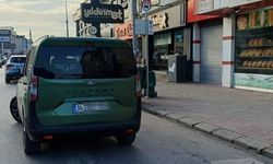 Çark Caddesi'nde aracını durağa park etti
