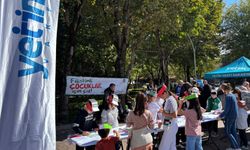 Sakarya'da çocuklardan “Filistin İçin Çiz” etkinliği