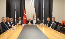 AK Parti Sakarya heyetinden Hülya Terzioğlu'na hayırlı olsun ziyareti