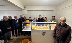 Vekil Ali İnci, TMO Genel Müdürü Ahmet Güldal ile Hendek’te alım noktasını ziyaret etti