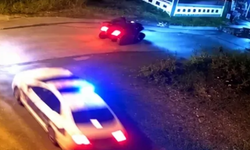 ATV ile polisten kaçtı, Ekip otosuna çarptı