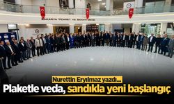 Plaketle veda, sandıkla yeni başlangıç