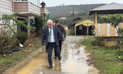 Yeni Parti Milletvekilleri selden etkilenen Kocaali'de