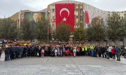 Sakarya'da motosikletlilerden 29 Ekim korteji