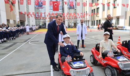 Her öğrenci yılda 40 saat sosyal sorumluluk projelerinde yer alacak