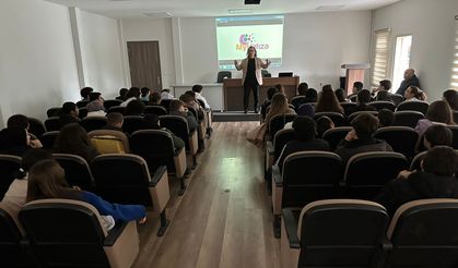 YKS ve LGS’ye hazırlanan öğrencilere seminer