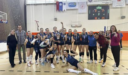 SUBÜ’den kadın ve erkek voleybolda ikincilik