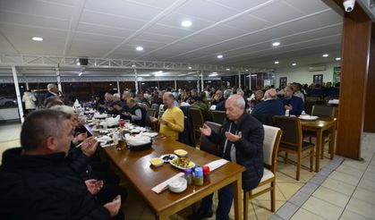 Arifiye Öğretmen Lisesi Mezunları iftarda bir araya geldi