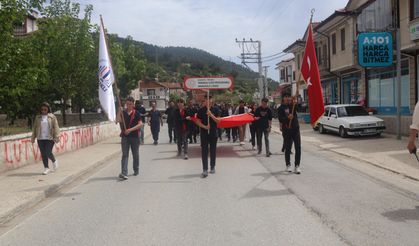 Taraklı'da 19 Mayıs yürüyüşü