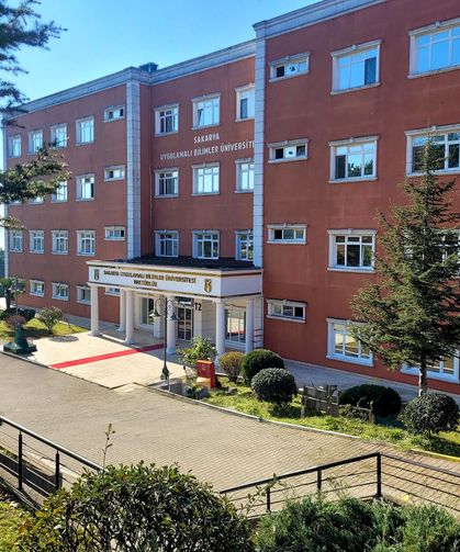 SUBÜ 8 akademik personel alacak