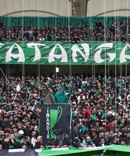 Tatangalar'dan anlamlı çalışma: Şehirdeki çocuklara Sakaryaspor atkısı hediye edilecek