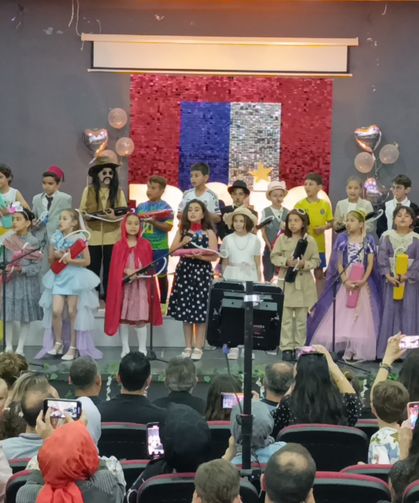 Bahçelievler Gazi İlkokulu öğrencilerinden muhteşem gösteri