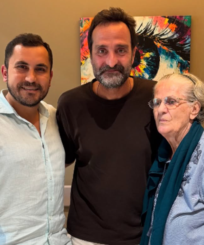 Timur Acar annesinin ameliyatında yanındaydı