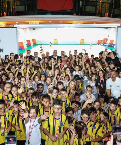 Serdivan'da Spor Şöleni: Yaz Spor Okulları coşkulu törenle sona erdi