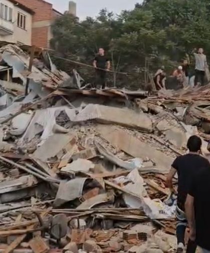 AFAD Sakarya deprem bölgesinde