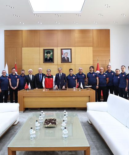 Başkan Alemdar, İtfaiye teşkilatıyla buluştu