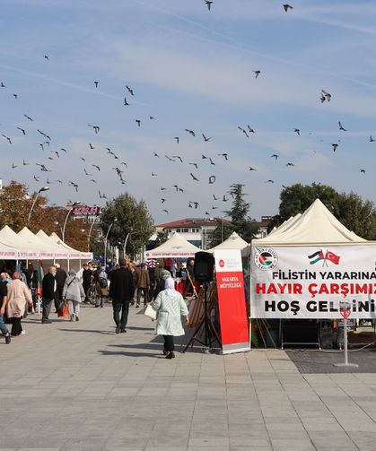 Sakarya’da Filistin’e destek için hayır çarşısı düzenlendi