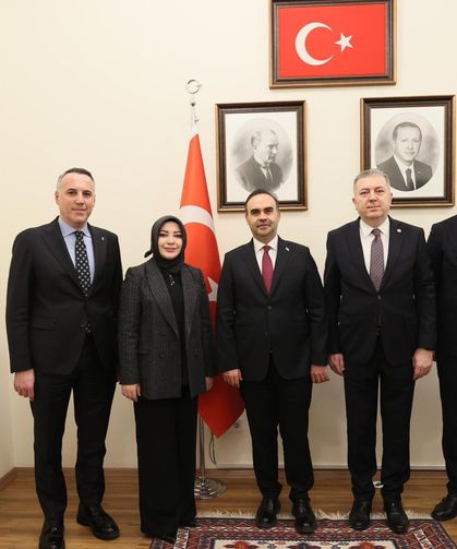 Bakan Fatih Kacır'a Söğütlü OSB gündemiyle ziyaret