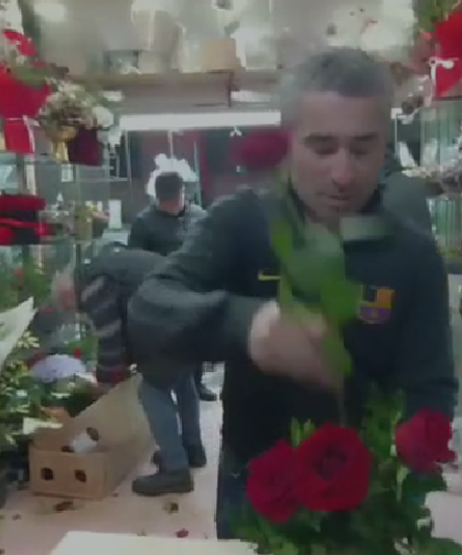 Çiçekçilerde 14 Şubat mesaisi