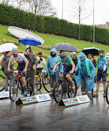 Büyükşehir’in iki sporcusu Dünya Şampiyonası’nda Milli formayla pedal çevirecek