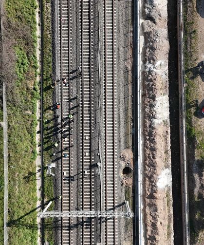 Hızlı trenin çarptığı kişi öldü