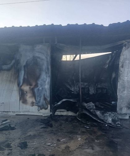 Elektrikli ısıtıcı konteyneri kül etti