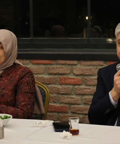 Vali Doğan ve eşi, yetim ve öksüzlerle bir araya geldi