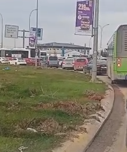 İftar saatli trafik kilit oldu