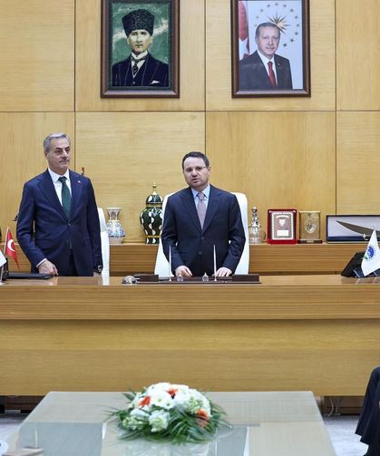 Adalet Bakanı Gürlek'ten Başkan Alemdar'a ziyaret: Sakarya’ya ‘huzur şehri’ övgüsü