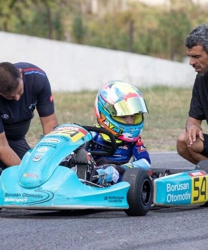 Zayn Sofuoğlu Belçika’da pistleri domine etti: GK4 Karting Serisi’nde çifte zafer