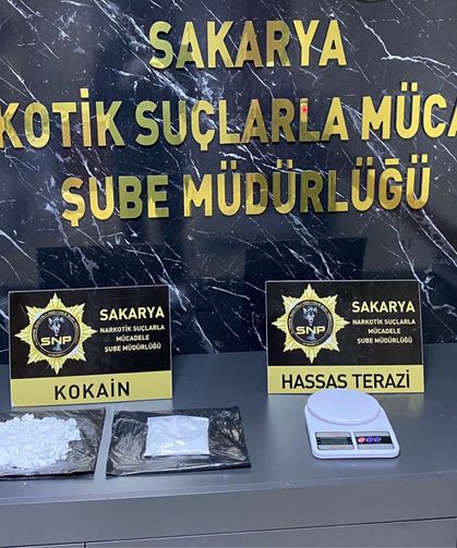 Zehir tacirleri Sakarya otogarında yakalandı: 2 tutuklama