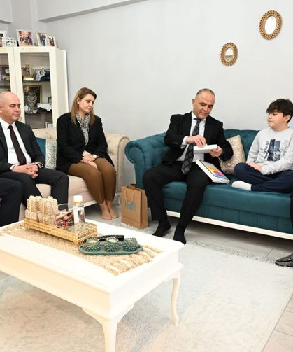 Şehit polis memuru Mehmet Tekcan ailesine Saka’dan bayram ziyareti