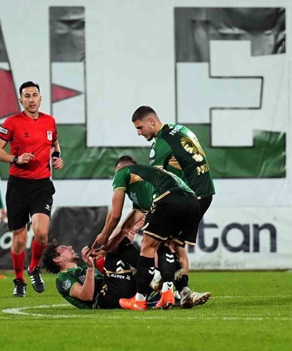 Sakaryaspor'da kritik maç öncesi 3 eksik!