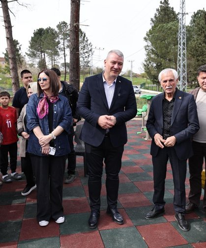 Başkan Çelik verdiği park sözünü tuttu: Serdivan'a yeni sosyal alan