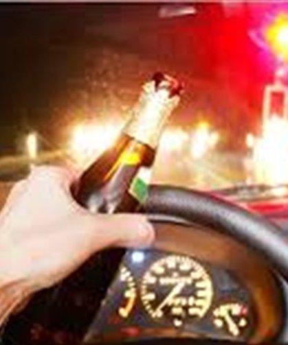 Sakarya’da alkollü sürücülere geçit yok! Bazıları şişede durduğu gibi durmadı, kazaya karıştı