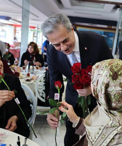 Başkan Alemdar’dan Anneler Günü’nde anlamlı buluşma