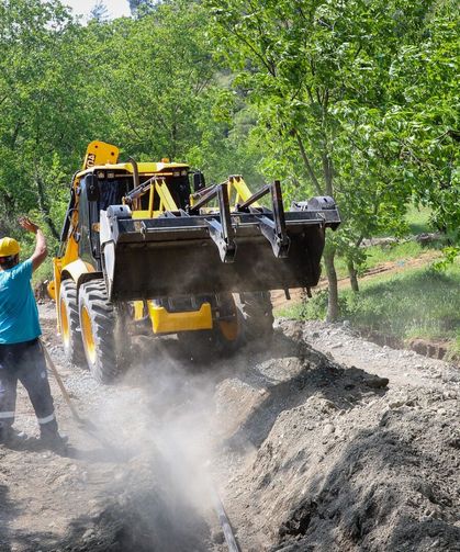 SASKİ, Geyve’de selden etkilenen hatlar için bayramda da sahadaydı