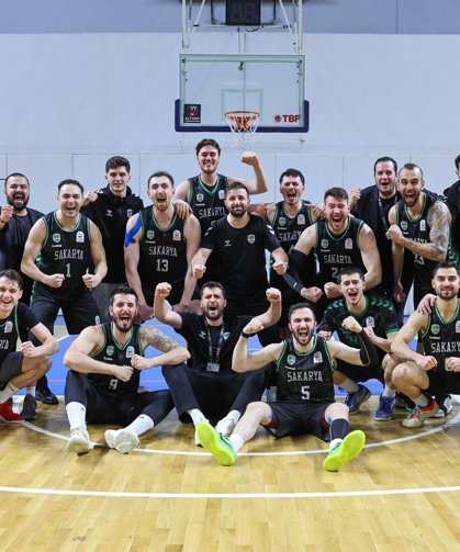 Büyükşehir Basketbol şampiyonluk kupası için parkeye çıkıyor
