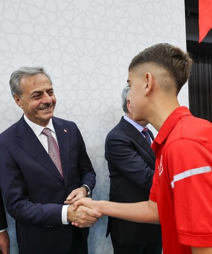 Başkan Alemdar, bayramlaşma programına katıldı