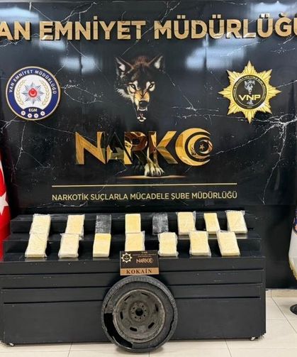 Sakarya ve Van'da müşterek narkotik operasyonu: 16 kilo kokain ele geçirildi!