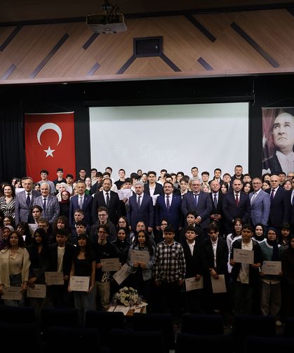 Liselilerin sanat dolu festivali ödül töreni ile taçlandı