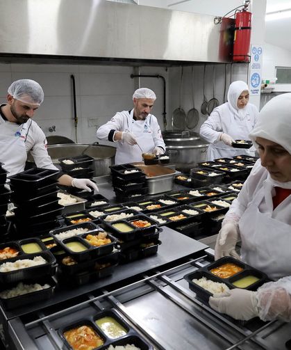 Büyükşehir Belediyesi’nden anlamlı çağrı: Kurban etleri ihtiyaç sahiplerine ulaştırılacak