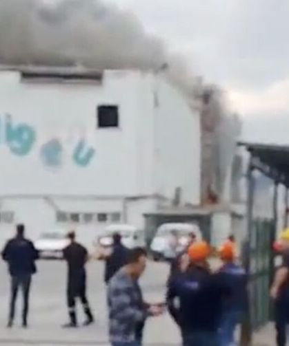 Fabrikadaki patlamanın ardından panik anları kamerada