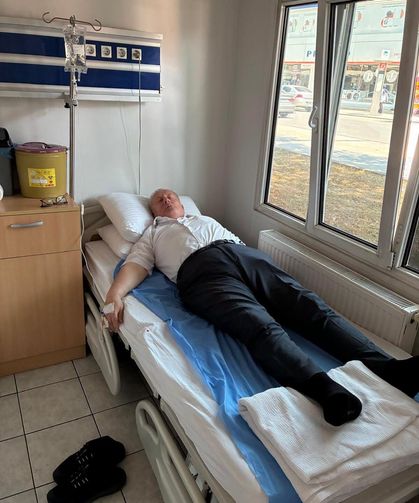 AK Parti Hendek İlçe Başkanı Adem Öz hastanelik oldu