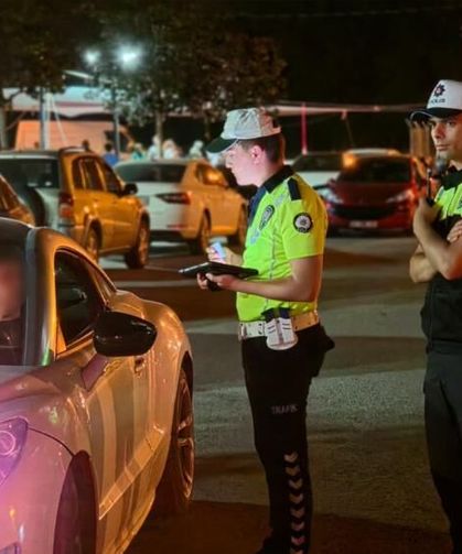 Akyazı'da şok uygulama! Araçlar tek tek durduruldu, sürücüler sorgulandı