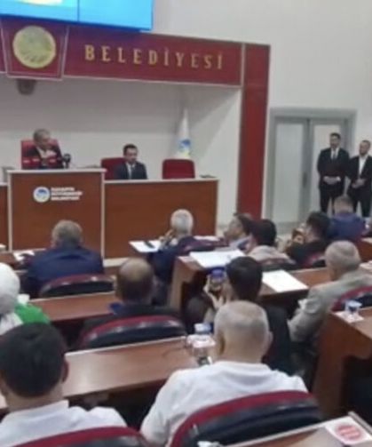 Mecliste "Alın şu mikrofonu" diyaloğu